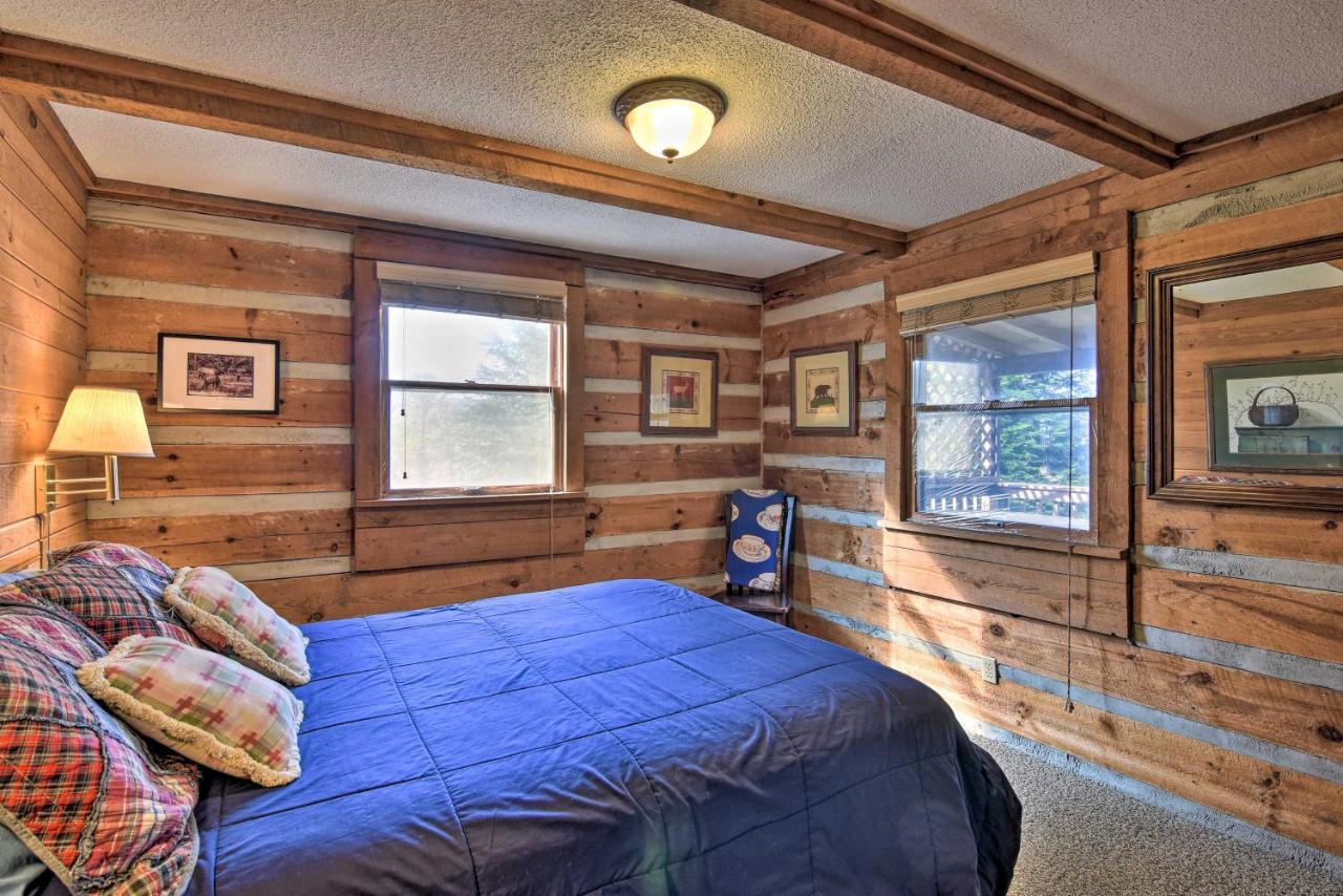 Vila Cozy Cabin With Hot Tub And Smoky Mountain Views! Bryson City Exteriér fotografie